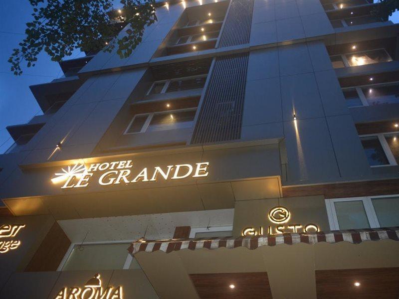 Hotel Le Grande - Mumbai International Airport Экстерьер фото