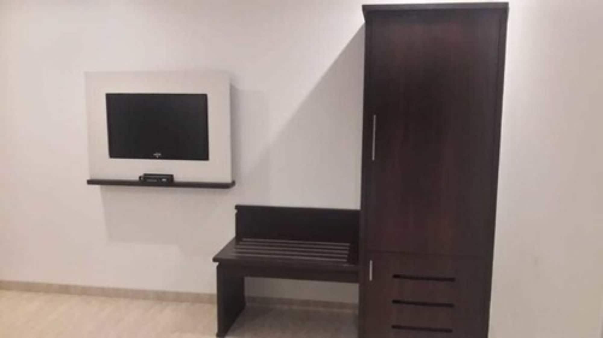 Hotel Le Grande - Mumbai International Airport Экстерьер фото