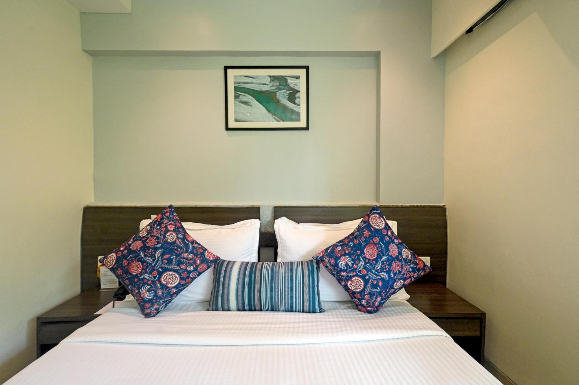 Hotel Le Grande - Mumbai International Airport Экстерьер фото