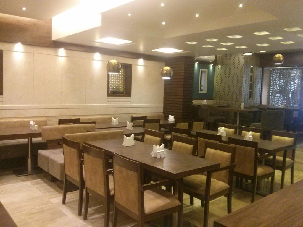 Hotel Le Grande - Mumbai International Airport Экстерьер фото