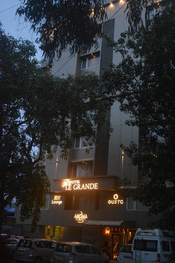 Hotel Le Grande - Mumbai International Airport Экстерьер фото
